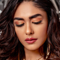 Lakmé Absolute Spotlight Shimmery Eye Shadow Palette, Sundowner, 12 G, Assorted