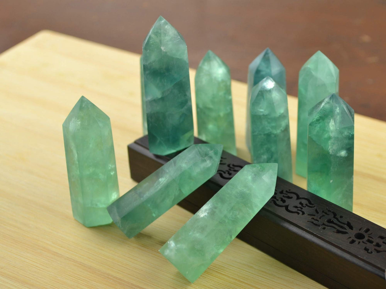 FHNP367 Natural Green Fluorite Stone Point Wands - 2 inch Healing Crystal 6 Faceted Prism Reiki Chakra Meditation Obelisk Tower Gift - Set of 3 Set of 3 Green Fluorite