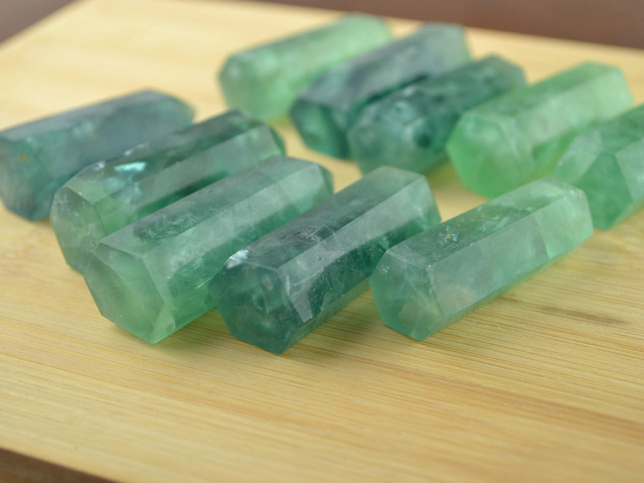 FHNP367 Natural Green Fluorite Stone Point Wands - 2 inch Healing Crystal 6 Faceted Prism Reiki Chakra Meditation Obelisk Tower Gift - Set of 3 Set of 3 Green Fluorite