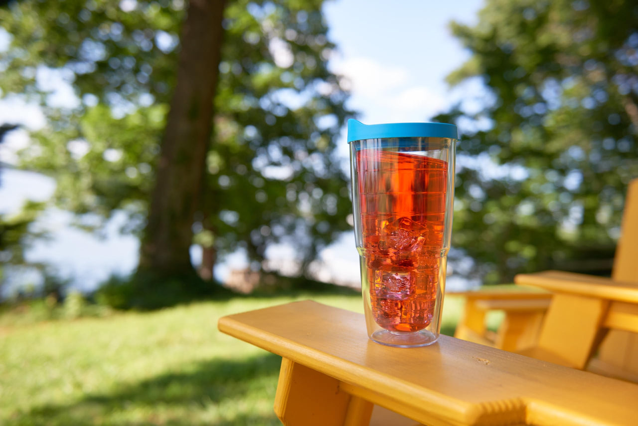 Tervis Clear & Colorful Lidded Made in USA Double Walled Insulated Tumbler Travel Cup Keeps Drinks Cold & Hot, 24oz, Navy Lid