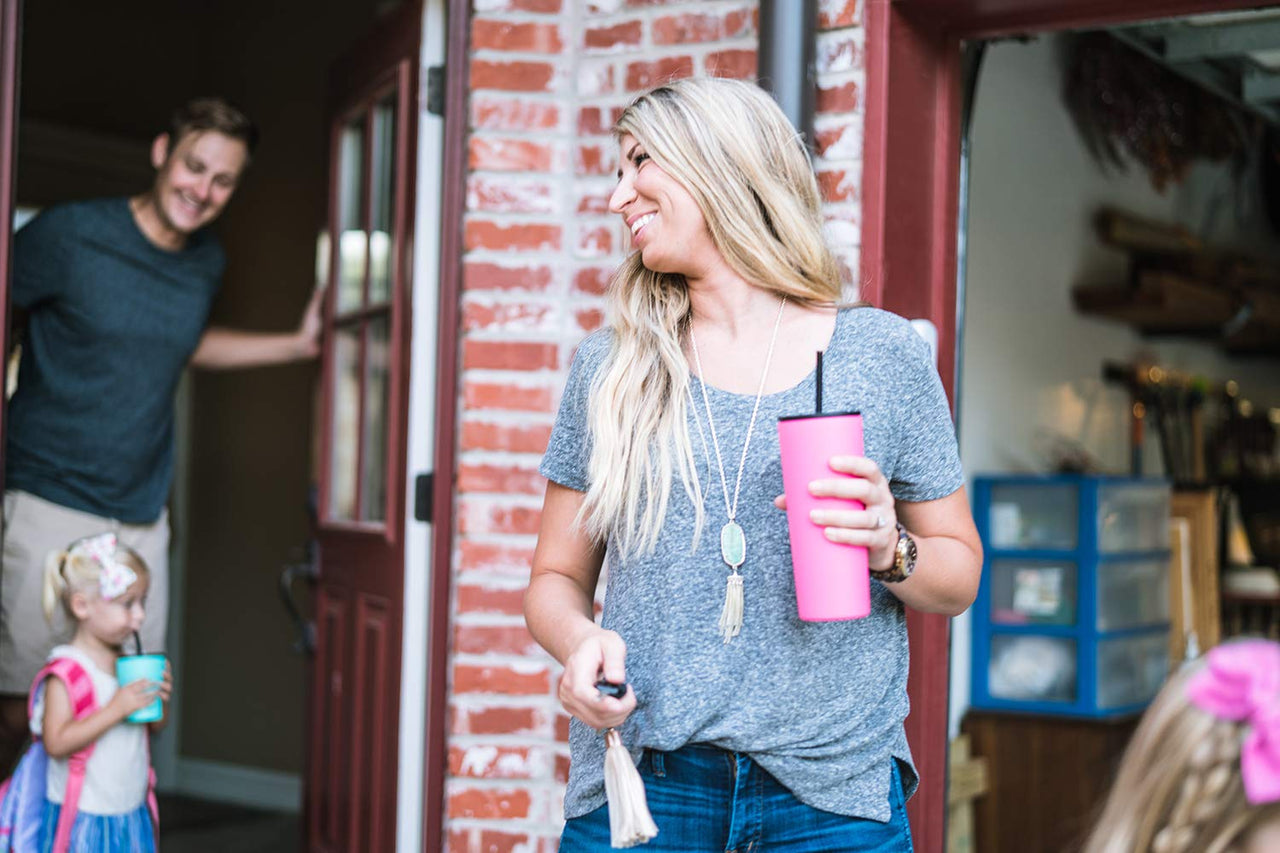 Simple Modern Insulated Tumbler with Lid and Straw | Iced Coffee Cup Reusable Stainless Steel Water Bottle Travel Mug | Gifts for Women Men Her Him | Classic Collection | 20oz | Carrara Marble Pattern: Carrara Marble