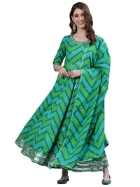 ishin Women's  Cotton Green Embroidered Anarkali Kurta Set with Dupatta