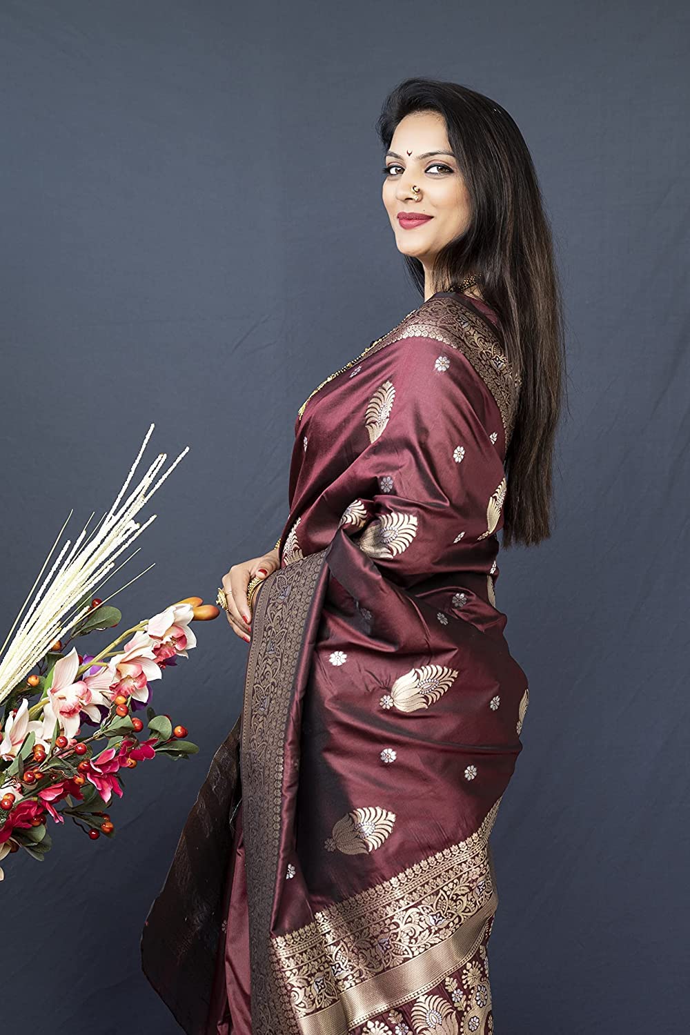 SGF11- Women's  Kanjivaram Pure Soft Silk Handloom Saree Pure Golden Zari With Blouse Piece