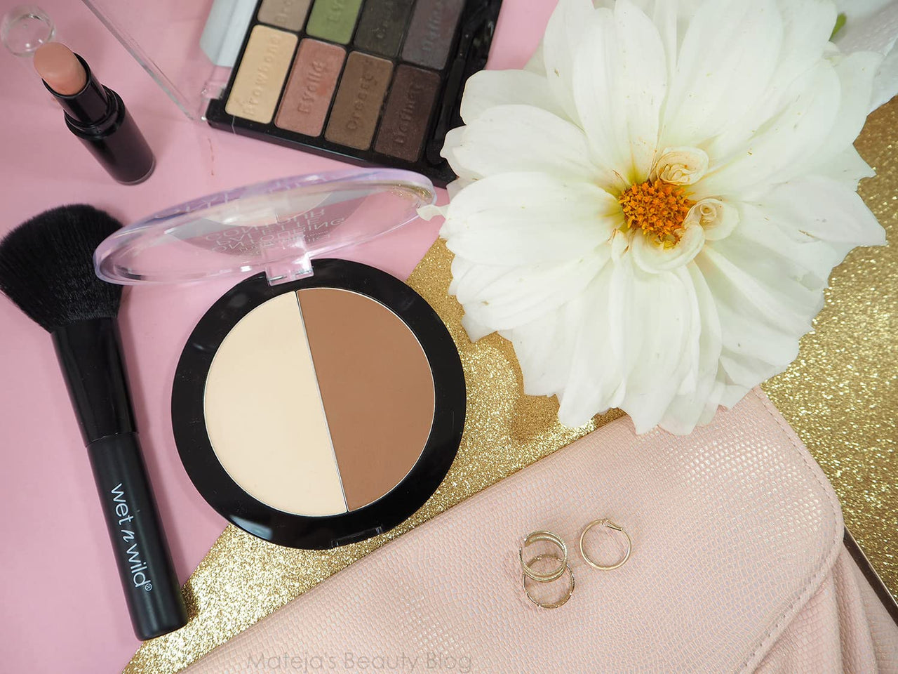 Wet n Wild Megaglo Contouring Palette (Contour), Dulce De Leche, Contouring Powder Face Kit | Flawlessly Sculpted Face Paraben & Cruelty-12.5g