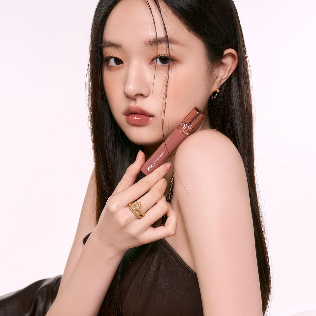 rom&nd Glasting Color Gloss (03 ROSE FINCH) | Korean beauty, Plumping, Glossy, Moisturizing, Natural Color | Long-Lasting, Smooth Finish Lip Gloss for All-Day Hydration and Shine