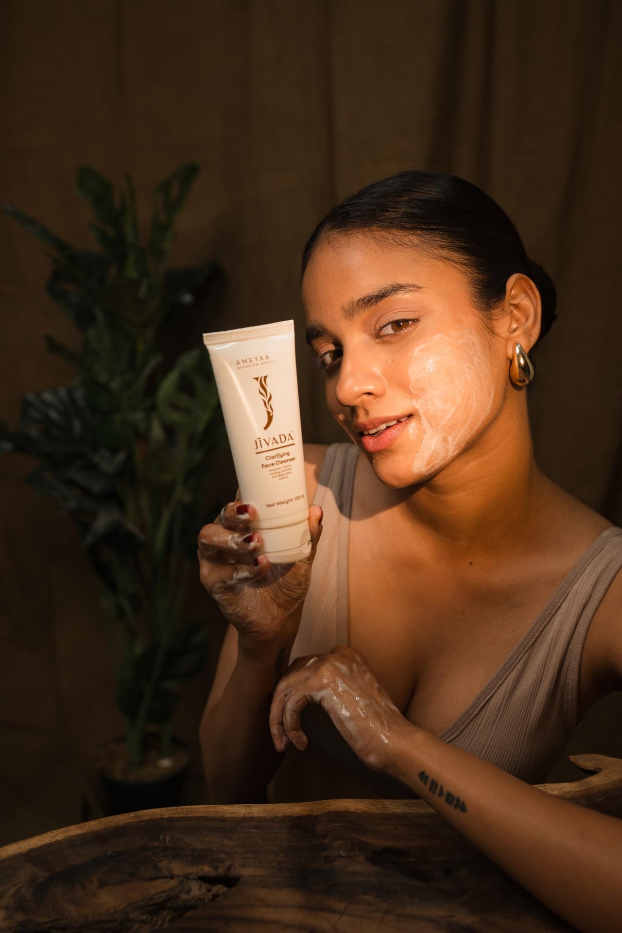 Jivada Sulphate & Paraben-Free Face Wash Cleanser with Salicylic Acid, Rice Water & 20 more ingredients| Brightens Skin, Controls Sebum, Anti-Acne | Acts as Anti-Aging| For Men & Women | Dermatologist Tested | 100ml