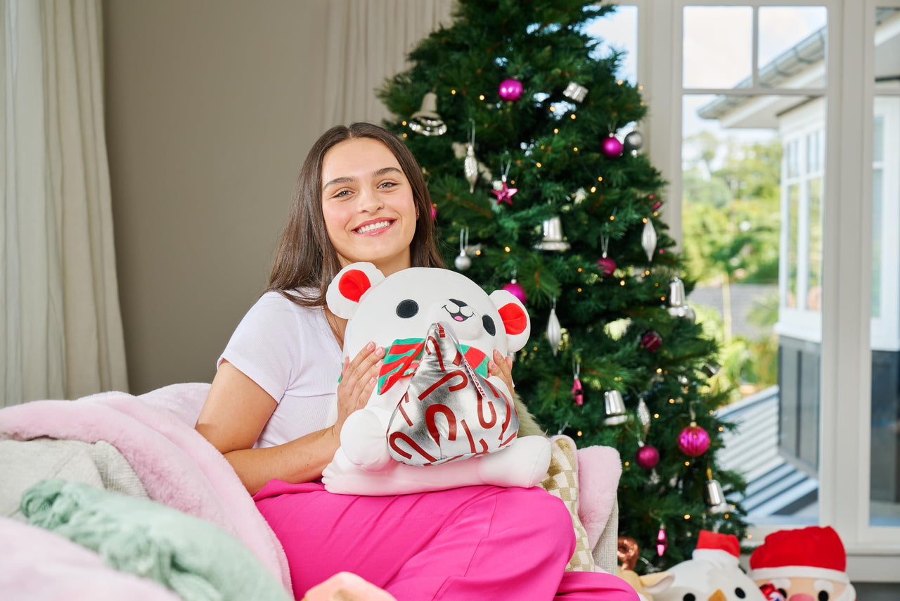 Snackles Christmas Polar Bear & Kisses 14 Inch Plush by ZURU, Ultra Soft Plush, Collectible Plush with Real Licensed Brands, Stuffed Animal, Giftable, Holiday Polar Bear (Kisses)