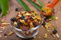 Berries And Nuts Super Trail Mix | Mixed Berries, Nuts and Seeds | 20 + Varities of Assorted Dry Fruit Mix with Berries, Nuts, Seeds & Fruits as Immunity Booster | 600 Grams | 3 Bottles of 200 Grams