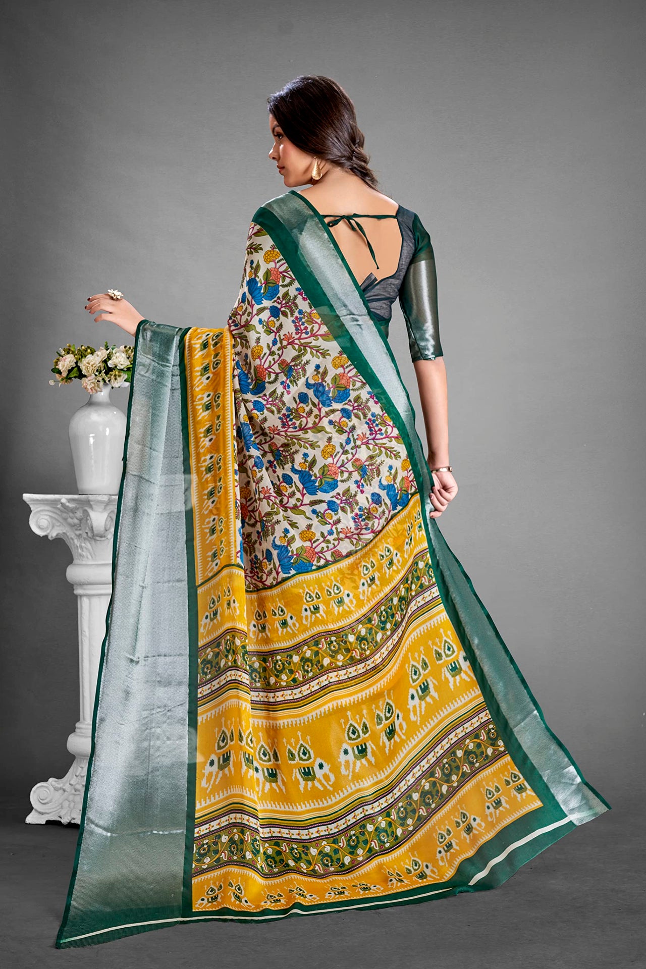 Amazon Brand - Myx Women Women Saree