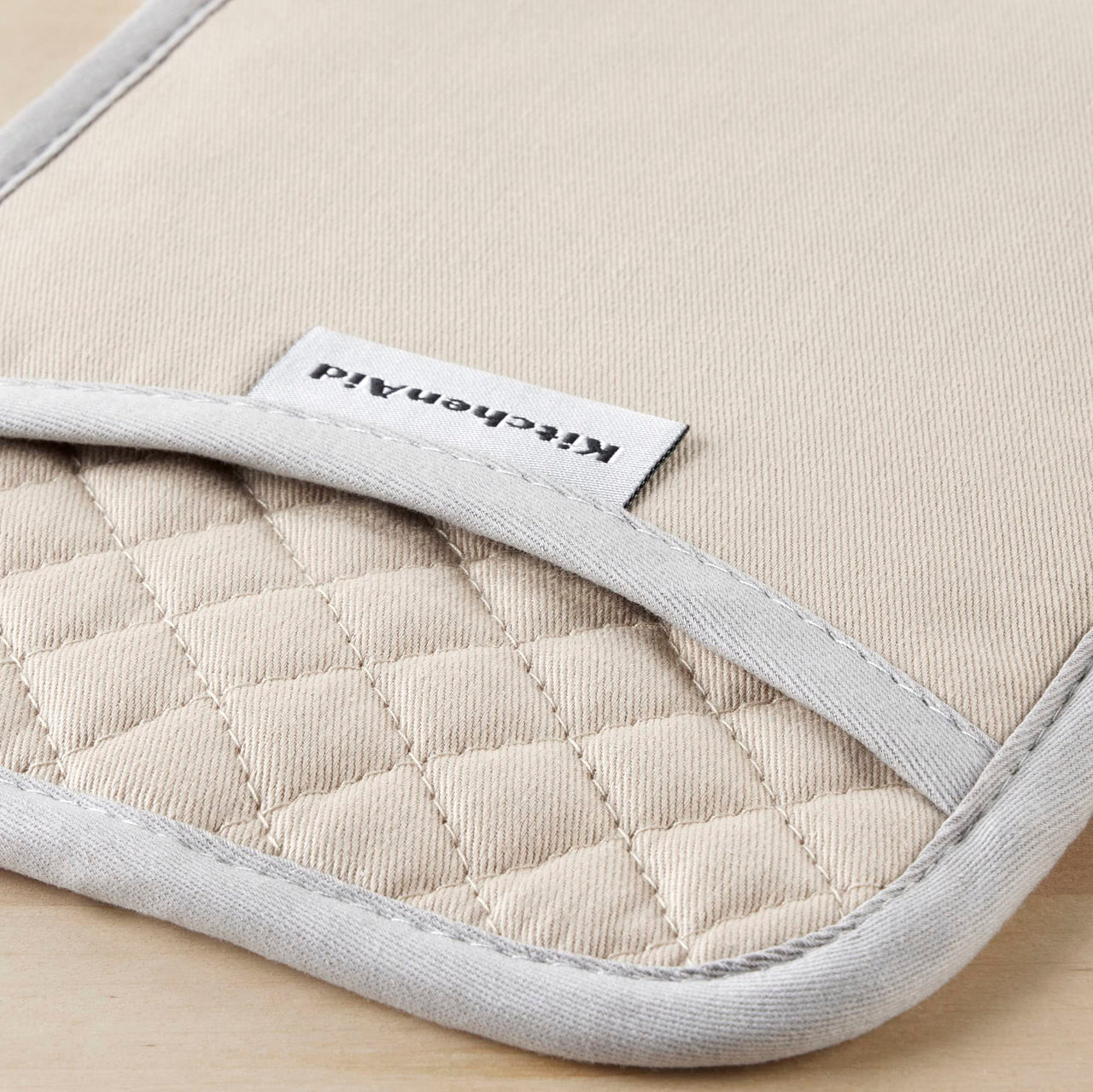 KitchenAid Asteroid Pot Holder 2-Pack Set, Milkshake Tan, 7"x10" 7"x10"