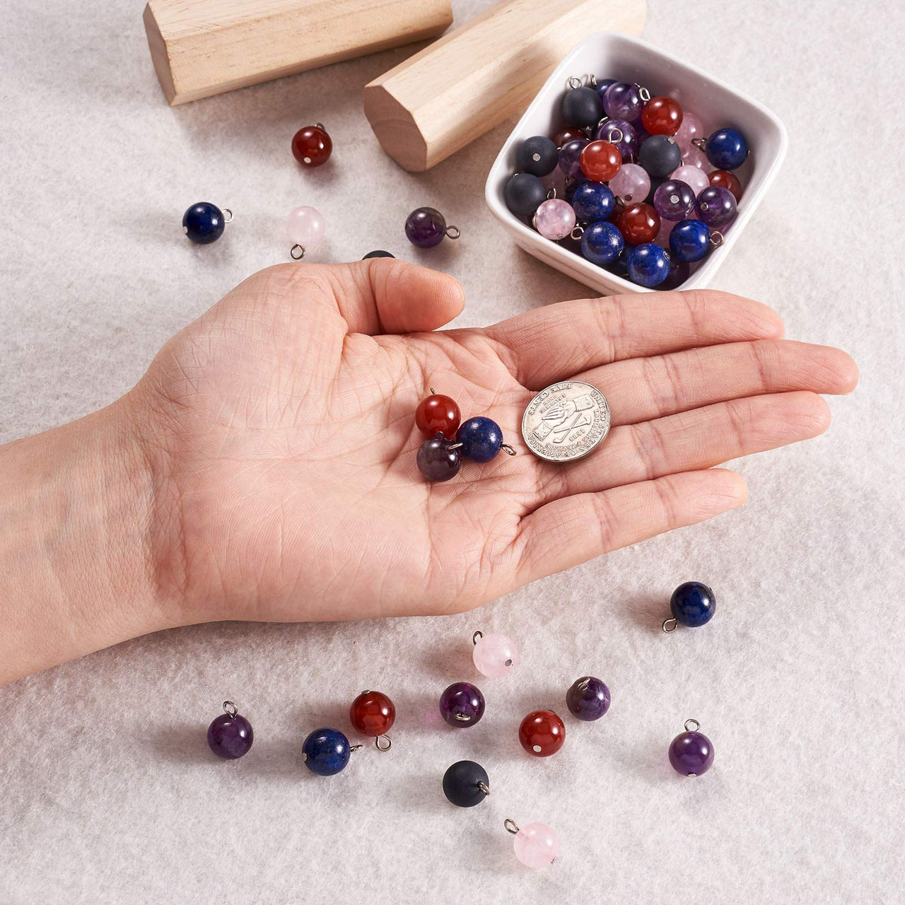 FASHEWELRY 100Pcs Natural Mixed Round Gemstone Pendants Healing Crystal Chakra Dangle Ball Stone Charms for Jewelry Making Hole: 2mm Mixed Color-Ball-Random*