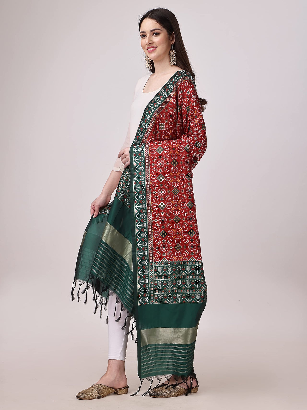 KAPAAHA Women's  Woven Silk Bandhani Patola Dupatta, Width 45 inch, Length 2.5 meter