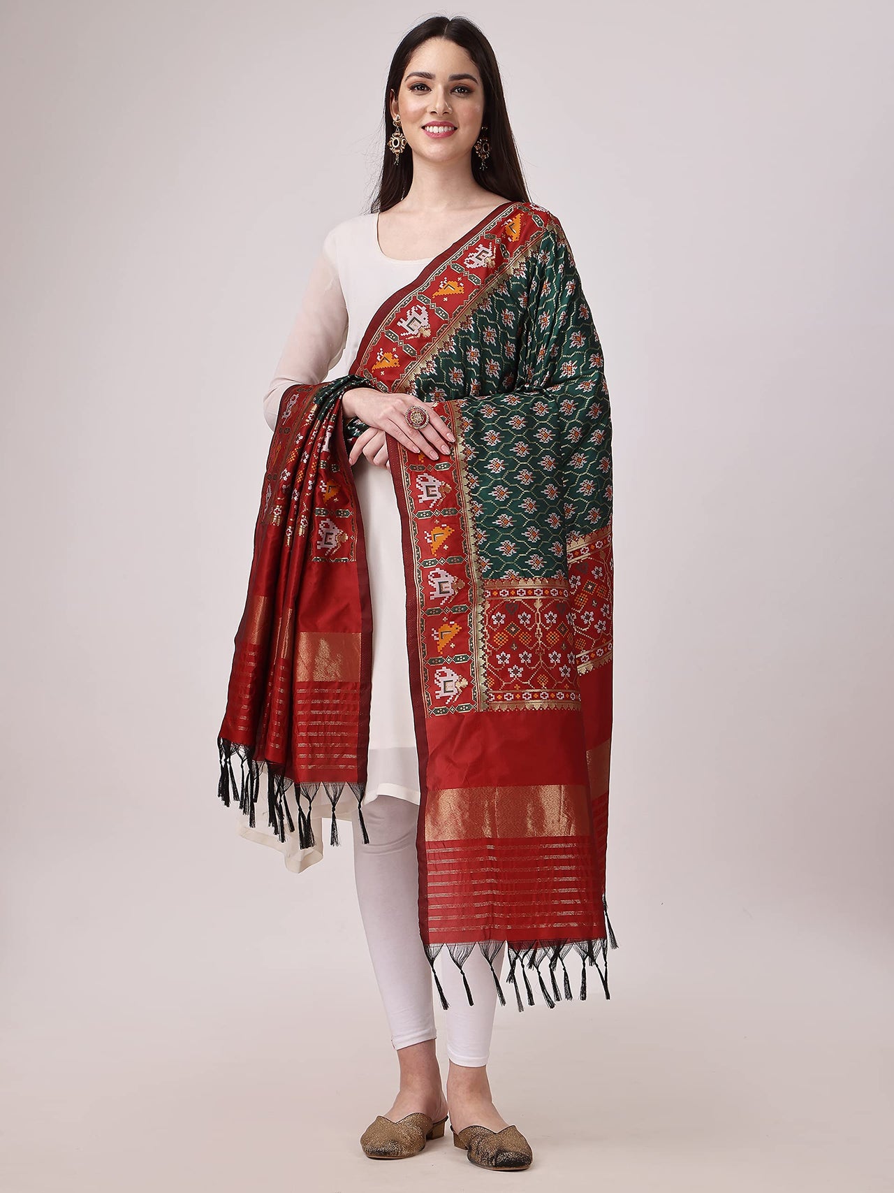 KAPAAHA Women's  Woven Silk Blend Patola Fulwadi Dupatta, Width 45 inch, Length 2.5 meter