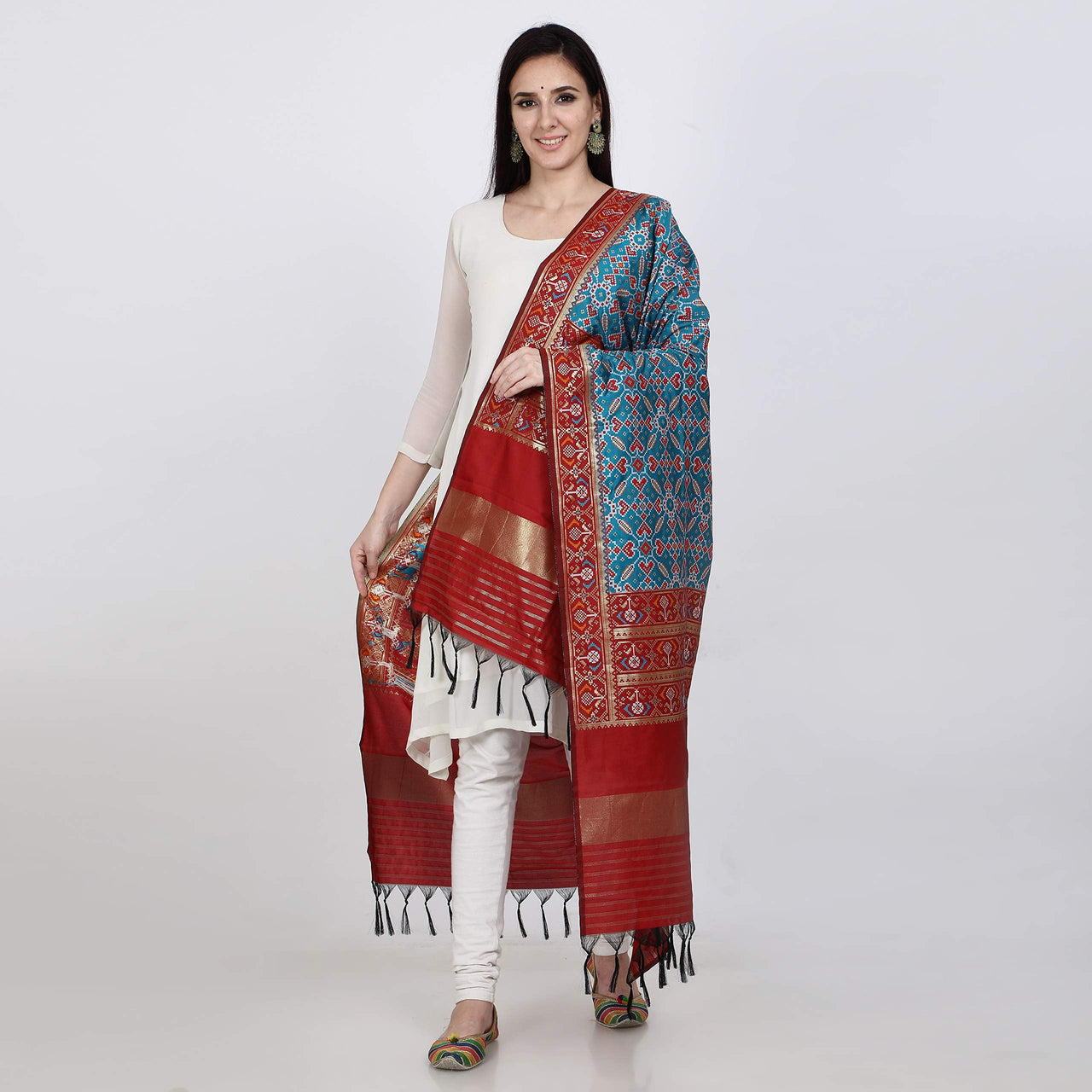KAPAAHA Women's  Woven Silk Blend Patola Dupatta/Chunni