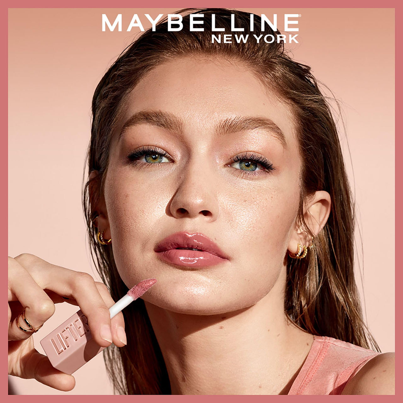Maybelline New York Smooth And Non-sticky Lifter Gloss - Pearl | Tinted Lip Gloss With Hyaluronic Acid for Hydrated & Plump Lips | Non-Sticky application | Long-lasting Fuller & Lifted Look | 5.4ml