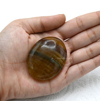 Amazing Gemstone Fluorite Palm Stone - Pocket Massage Worry Stone for Natural Body Chakra Balancing, Reiki Healing and Crystal Grid (Fluorite)