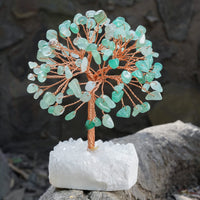 Green Aventurine Chakra Tree of Life - Handmade Crystal Tree for Positive Energy, White Aura Base, Feng Shui Decor - Gemstone Tree, Copper Wire Money Bonsai, Green Healing Crystals, Spiritual Gift Green Aventurine + White Aura Base