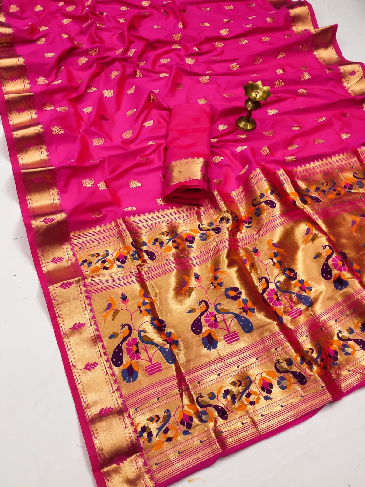 Pandadi Saree Women's  Paithani Silk Saree With Blouse Piece