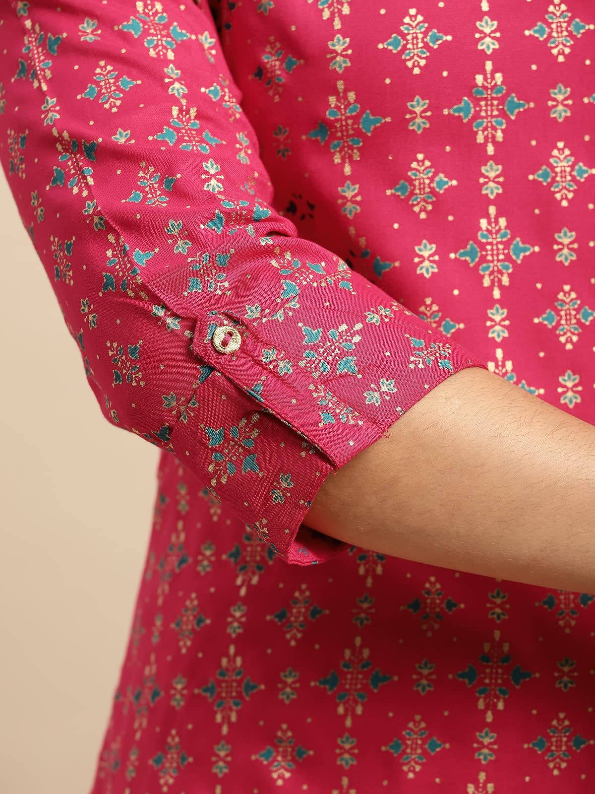 rangita Women Rayon Gold Printed Calf Length Straight Kurti