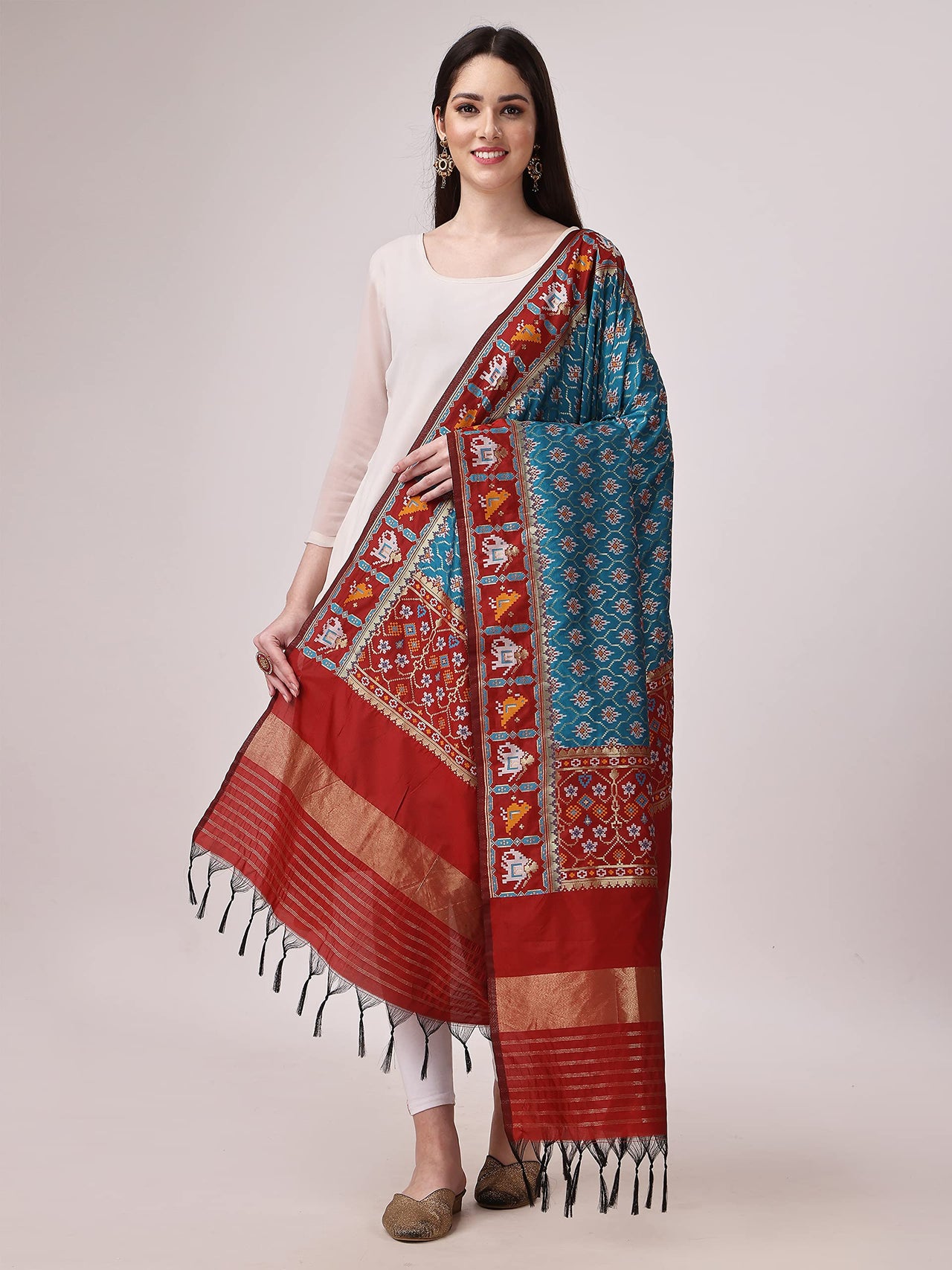 KAPAAHA Women's  Woven Silk Blend Patola Fulwadi Dupatta, Width 45 inch, Length 2.5 meter