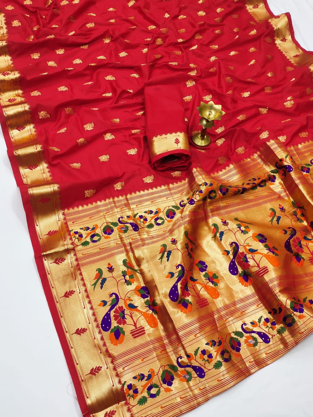 Pandadi Saree Women's  Paithani Silk Saree With Blouse Piece