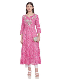 YUFTA Women Green & White Lehariya Print A-Line Kurta