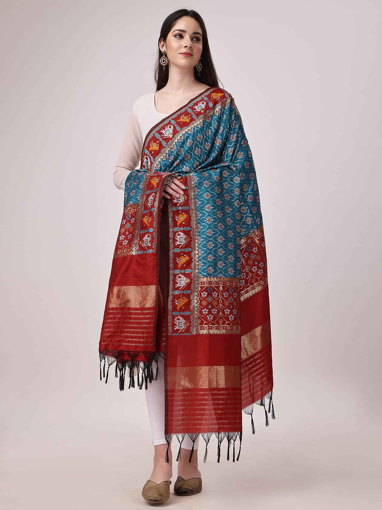 KAPAAHA Women's  Woven Silk Blend Patola Fulwadi Dupatta, Width 45 inch, Length 2.5 meter