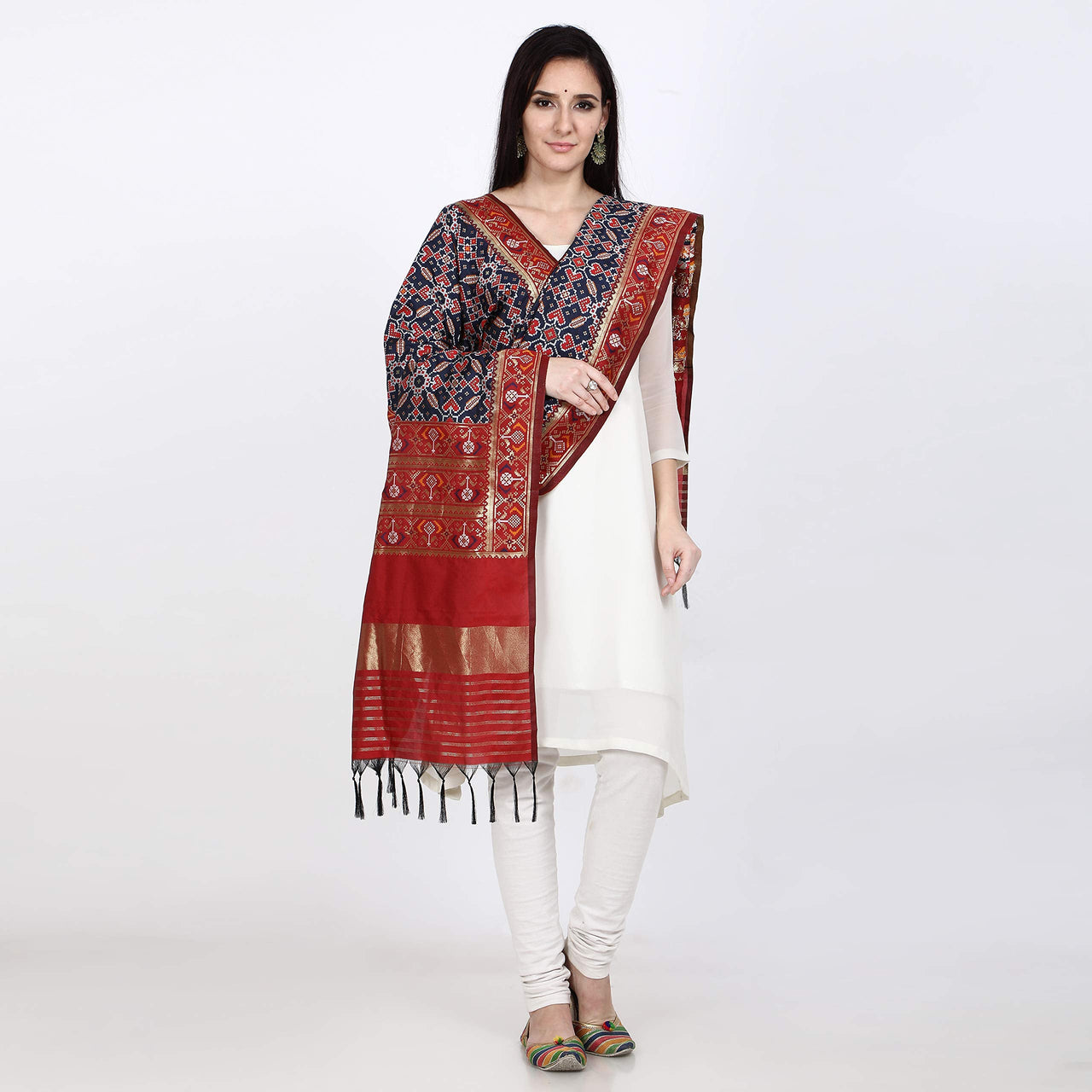 KAPAAHA Women's  Woven Silk Blend Patola Dupatta/Chunni