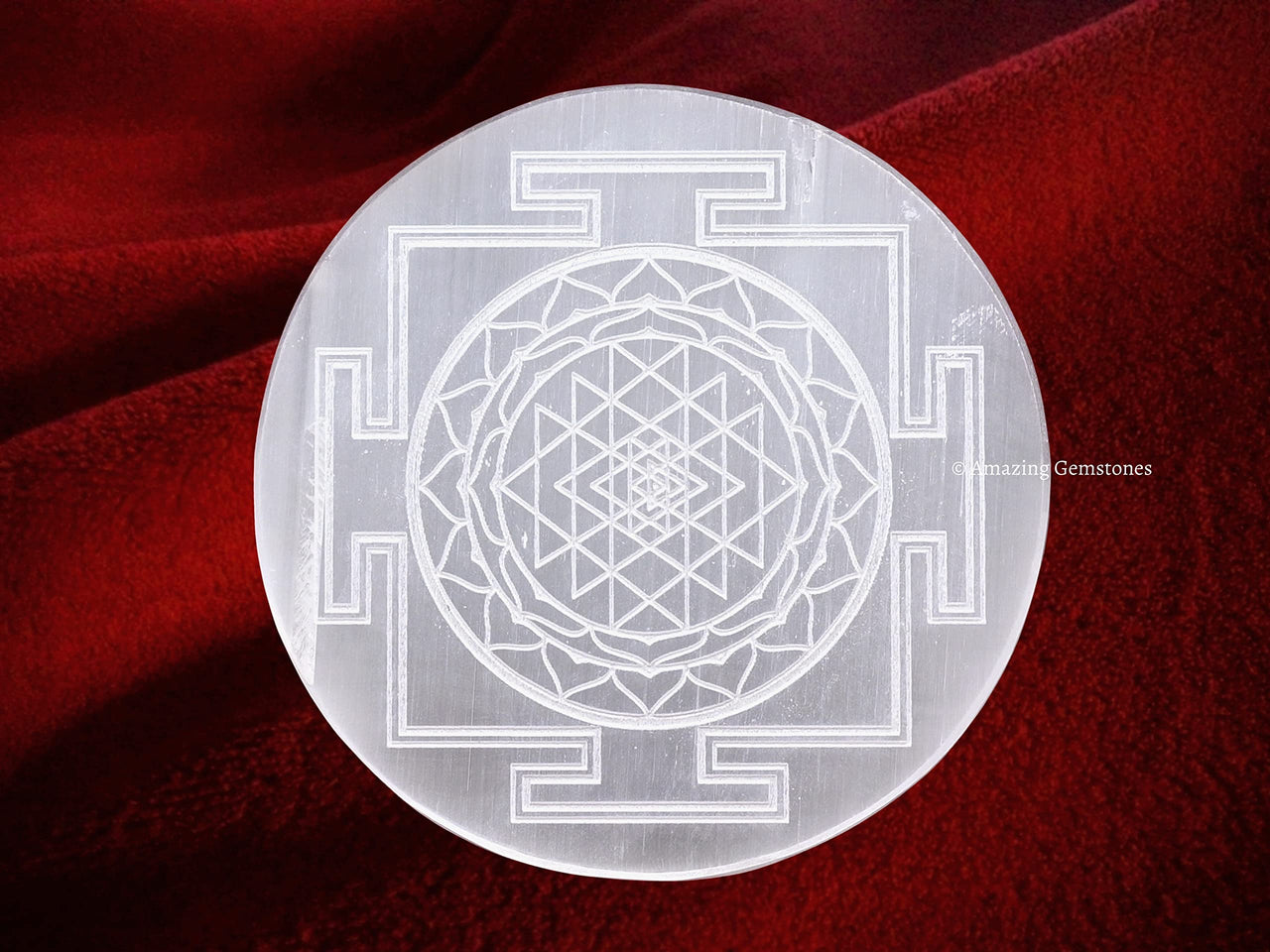 Selenite Crystal Charging Plate For Crystals And Healing Stones, 4.5" Selenite Crystal Plate Engraved Sri Yantra Coaster For Home Office Table Decor (Selenite Round Disc)