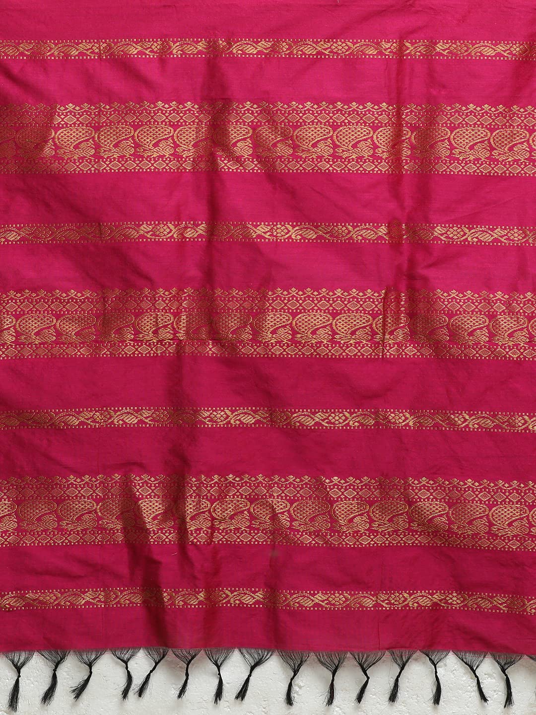 manvish drapes Gadwal Silk Cotton saree with Buttas and Peacock Border Saree with Contrast Blouse Piece (GREEN-RANI)