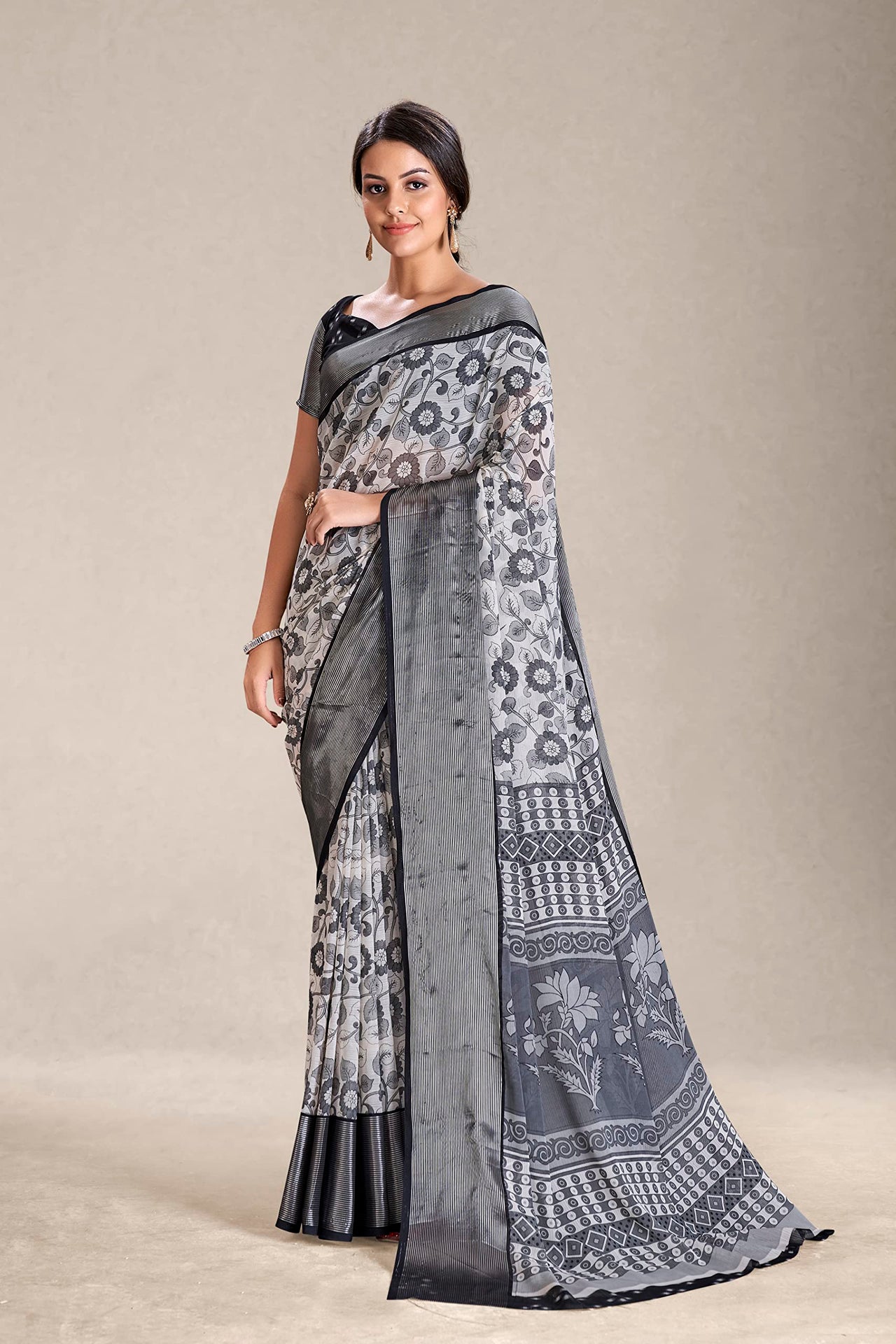 Amazon Brand - Tavasya Women Women Saree