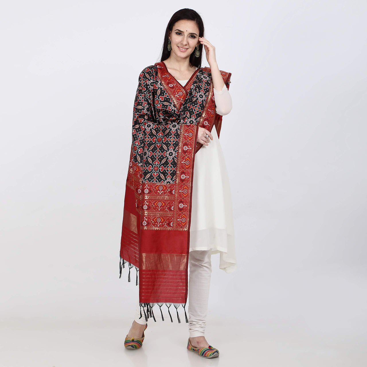 KAPAAHA Women's  Woven Silk Blend Patola Dupatta/Chunni