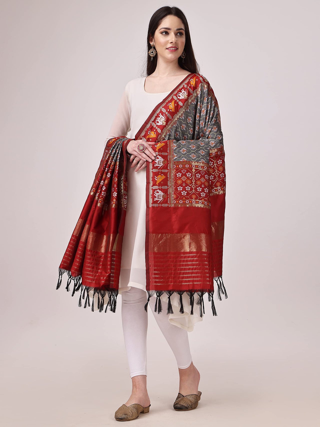 KAPAAHA Women's  Woven Silk Blend Patola Fulwadi Dupatta, Width 45 inch, Length 2.5 meter