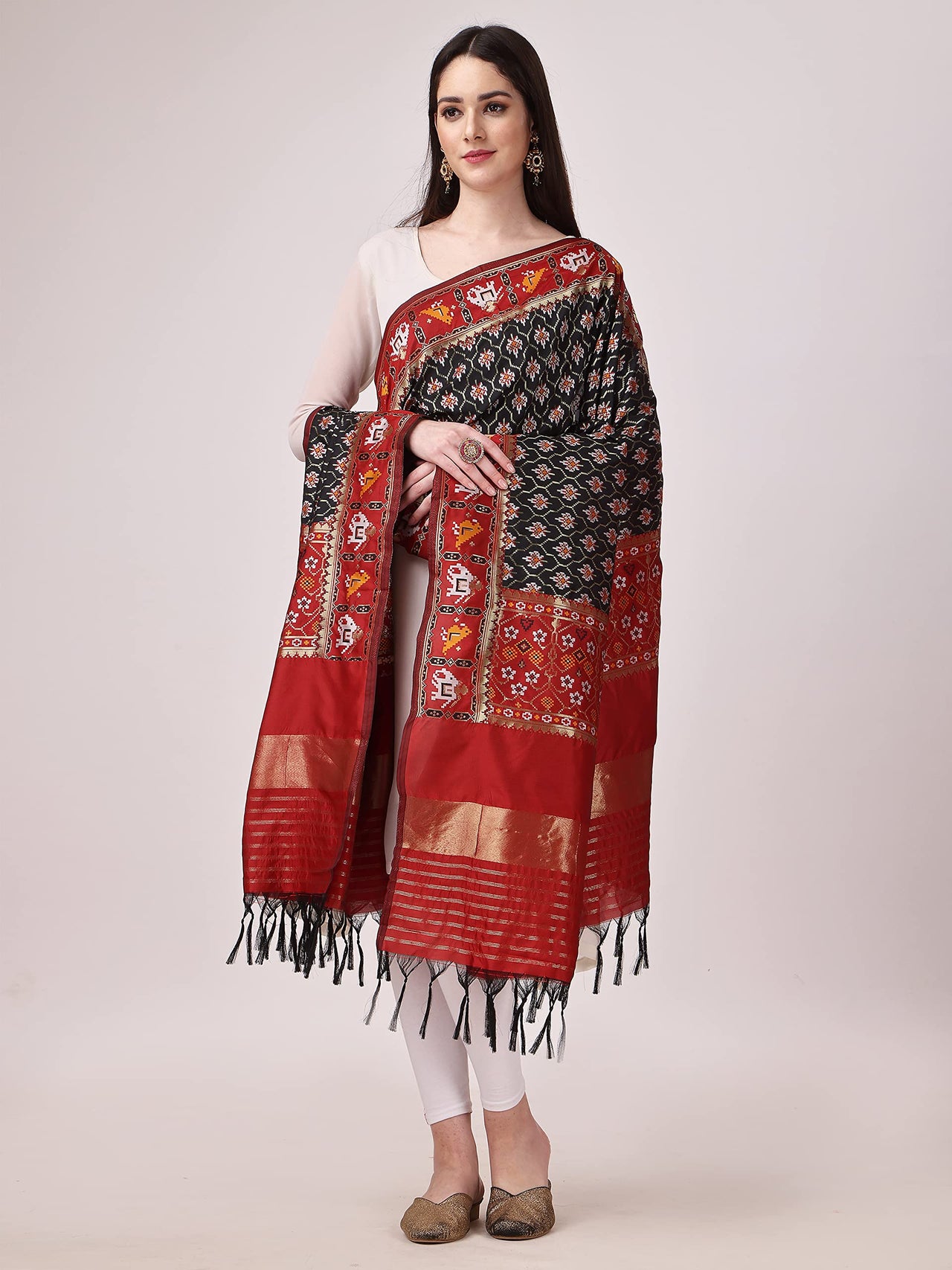 KAPAAHA Women's  Woven Silk Blend Patola Fulwadi Dupatta, Width 45 inch, Length 2.5 meter