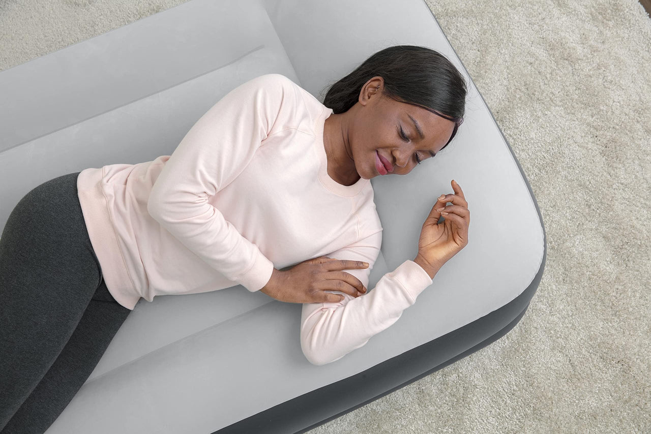 SleepLux Durable Inflatable Air Mattress with Built-in Pump, Pillow and USB Charger King 22"