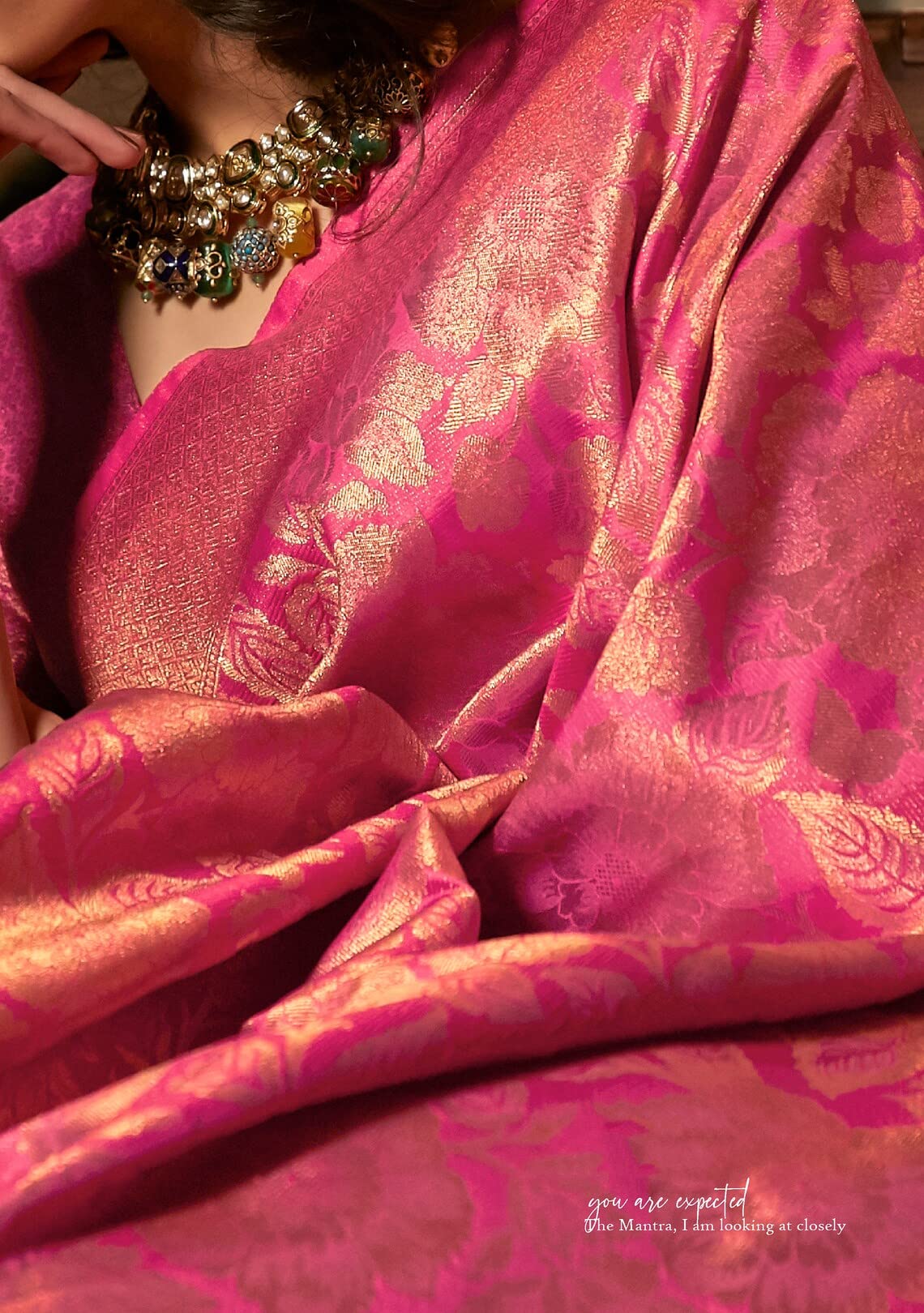 SGF11 Women's  Kanjivaram Pure Soft Silk Handloom Saree Pure Golden Zari With Blouse Piece Green 01