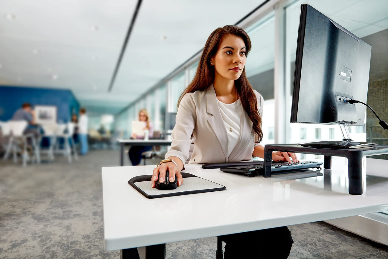 3M Gel Wrist Rest for Keyboards, Soothing 3M Gel Technology and Satin Smooth Cover for All Day Comfort and Support, Durable and Easy to Clean, 19", Black (WR85B)