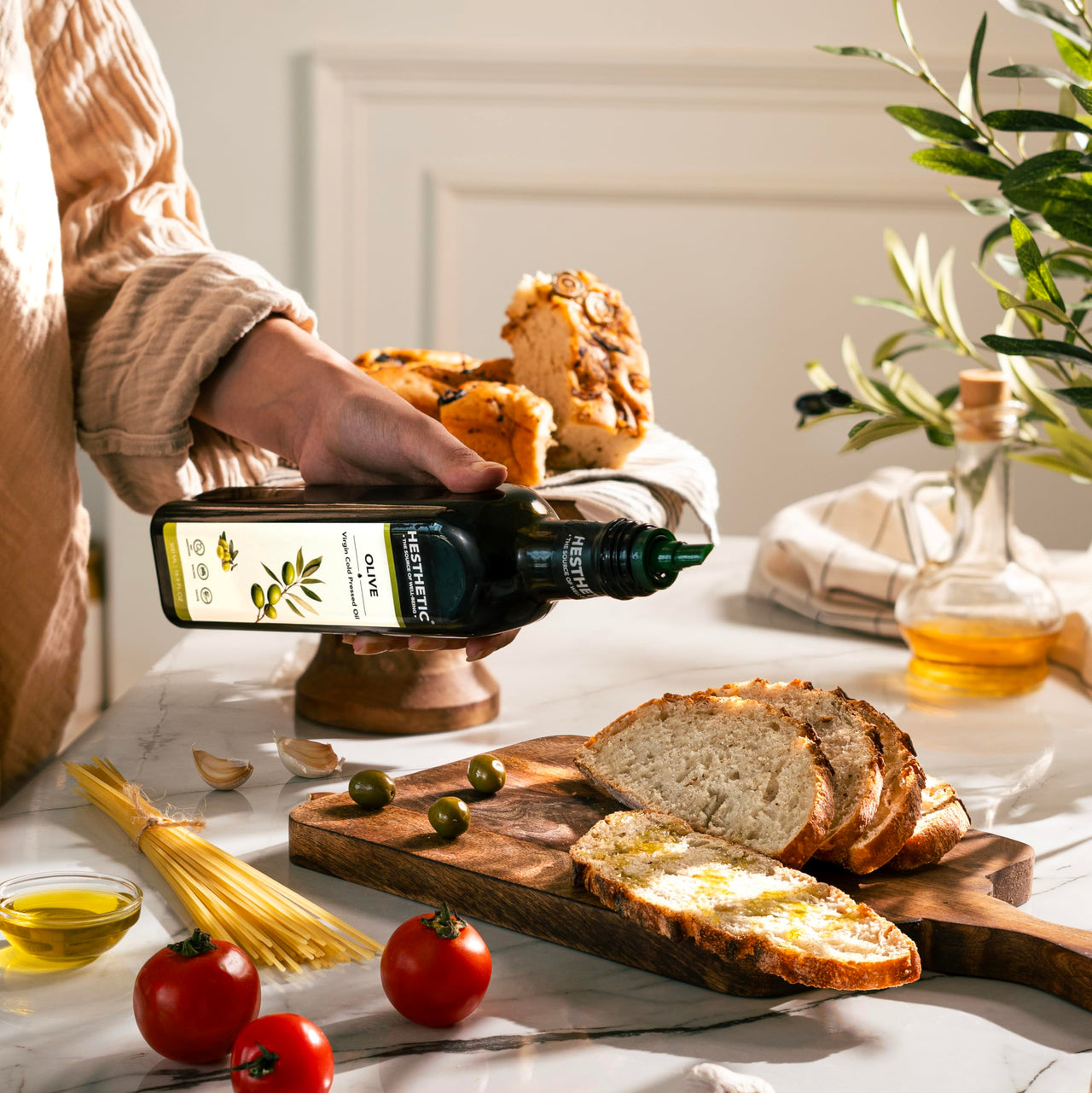 HESTHETIC Premium Pure Extra Virgin Olive Oil – 500ml, 100% Cold-Pressed, Ideal for Cooking, Baking & Salads, Natural Beauty Oil for Skin & Hair, Rich in Antioxidants & Nutrients