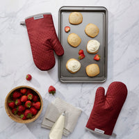 KitchenAid Asteroid Oven Mitt Set, 7