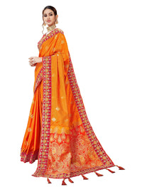 MANOHARI Women's  Silk Blend Saree With Blouse Piece