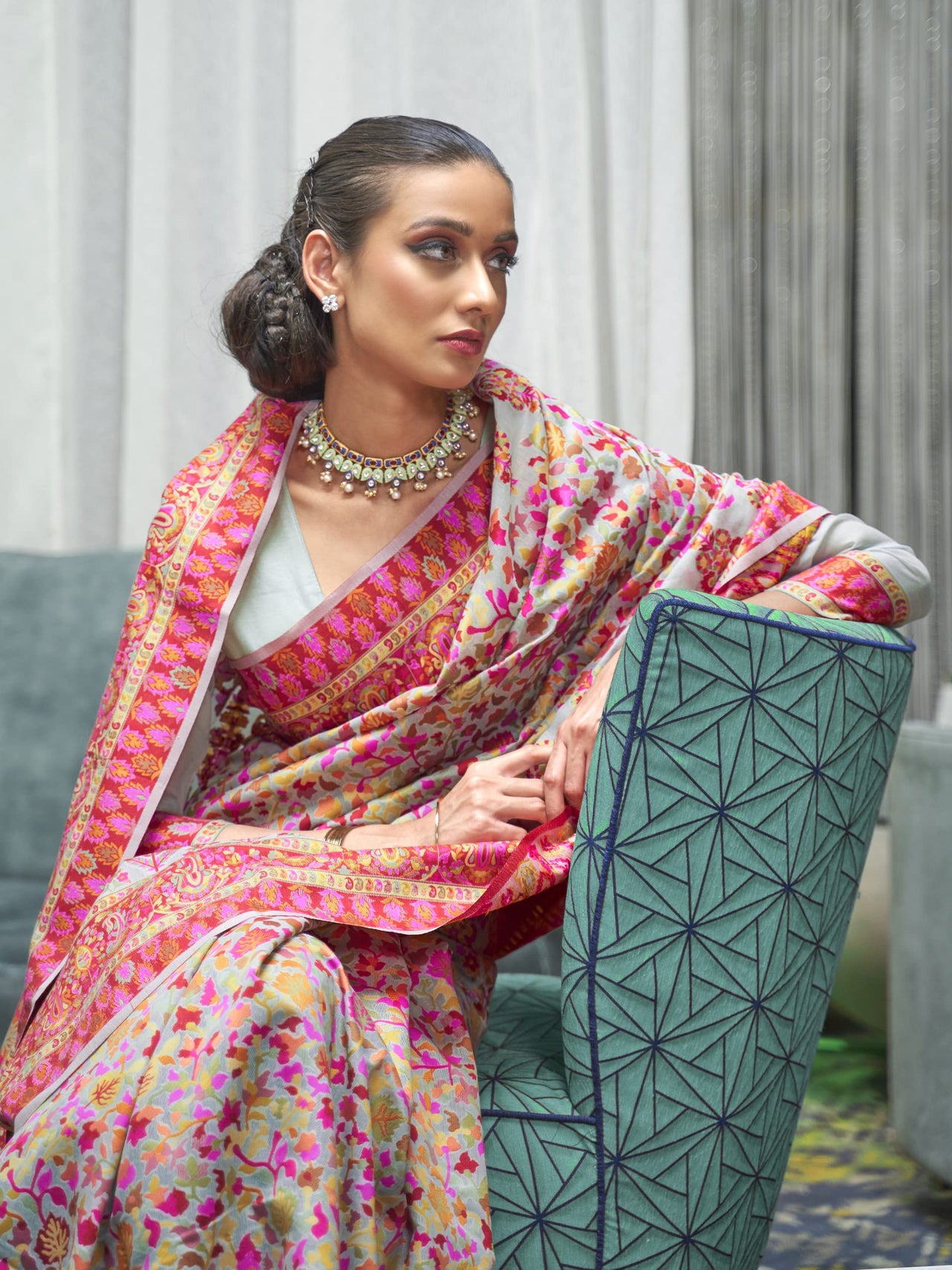 AKHILAM Women's  Banarasi Cotton Blend Saree With Blouse Piece