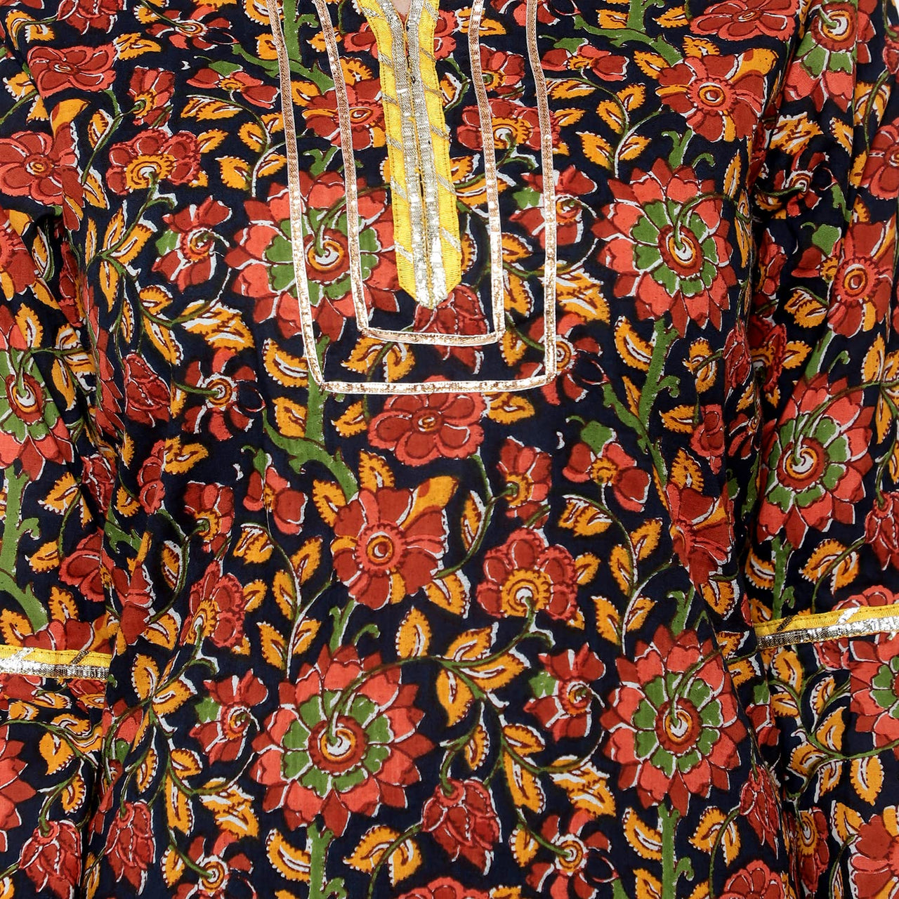 DiRaVee Girls/Women Gauhar Faizah Sanganeri Printed Sharara Kurta Set