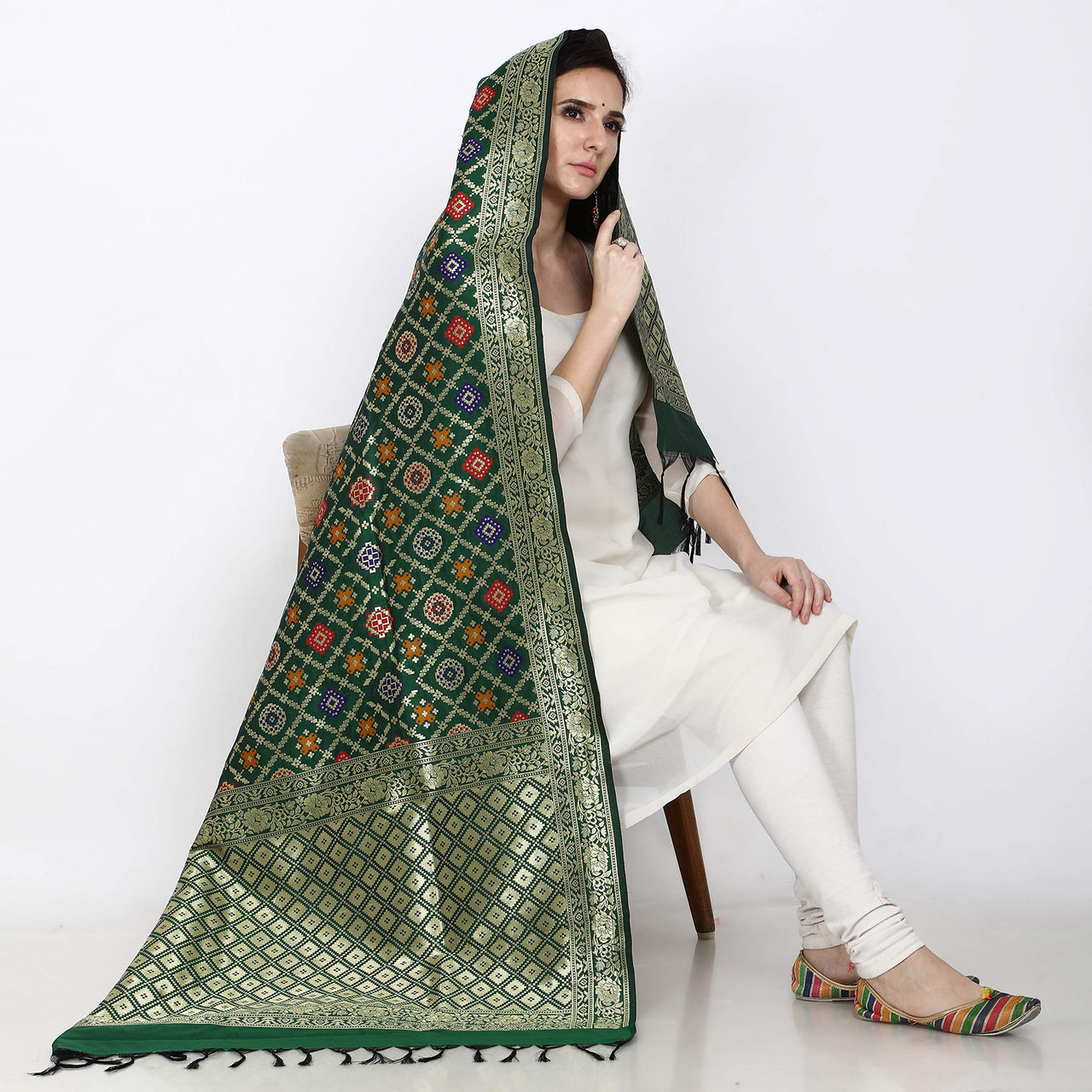Kapaaha Women's  Woven Silk Blend Banarasi Zari Dupatta/Chunni, Width 45 Inch, Length 2.5 Meter