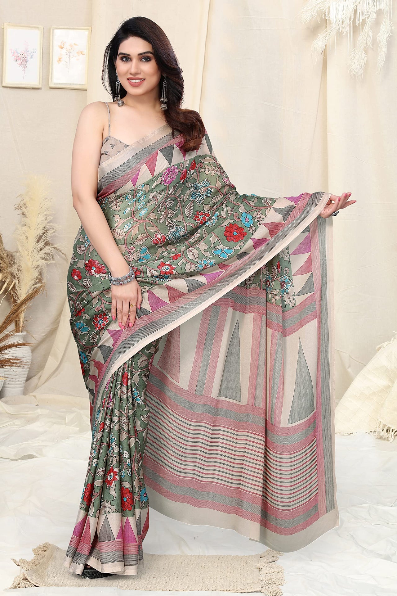 MIRCHI FASHION Women's  Stylish Chiffon Floral and Geometric Printed Saree with Blouse Piece