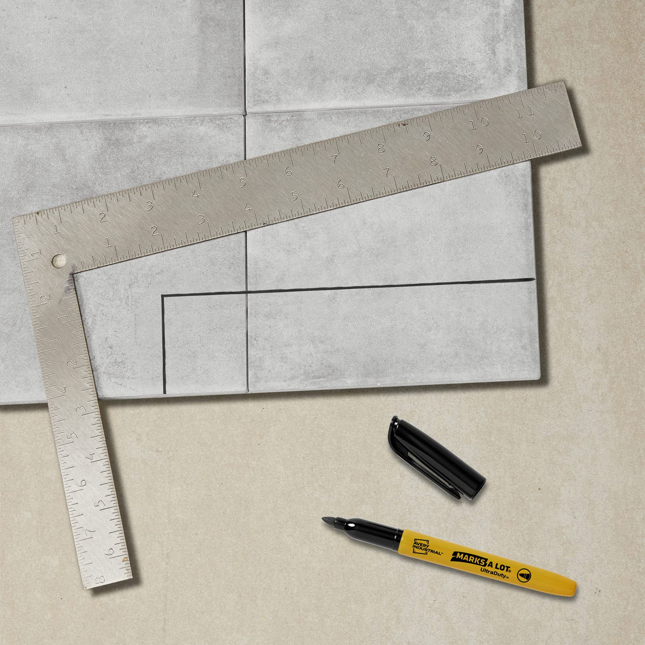 AVERY Marks A Lot UltraDuty Bullet Tip Permanent Markers, Water Resistant Ink, For Jobsites and Tough Environments, 12 Black Markers (29840)