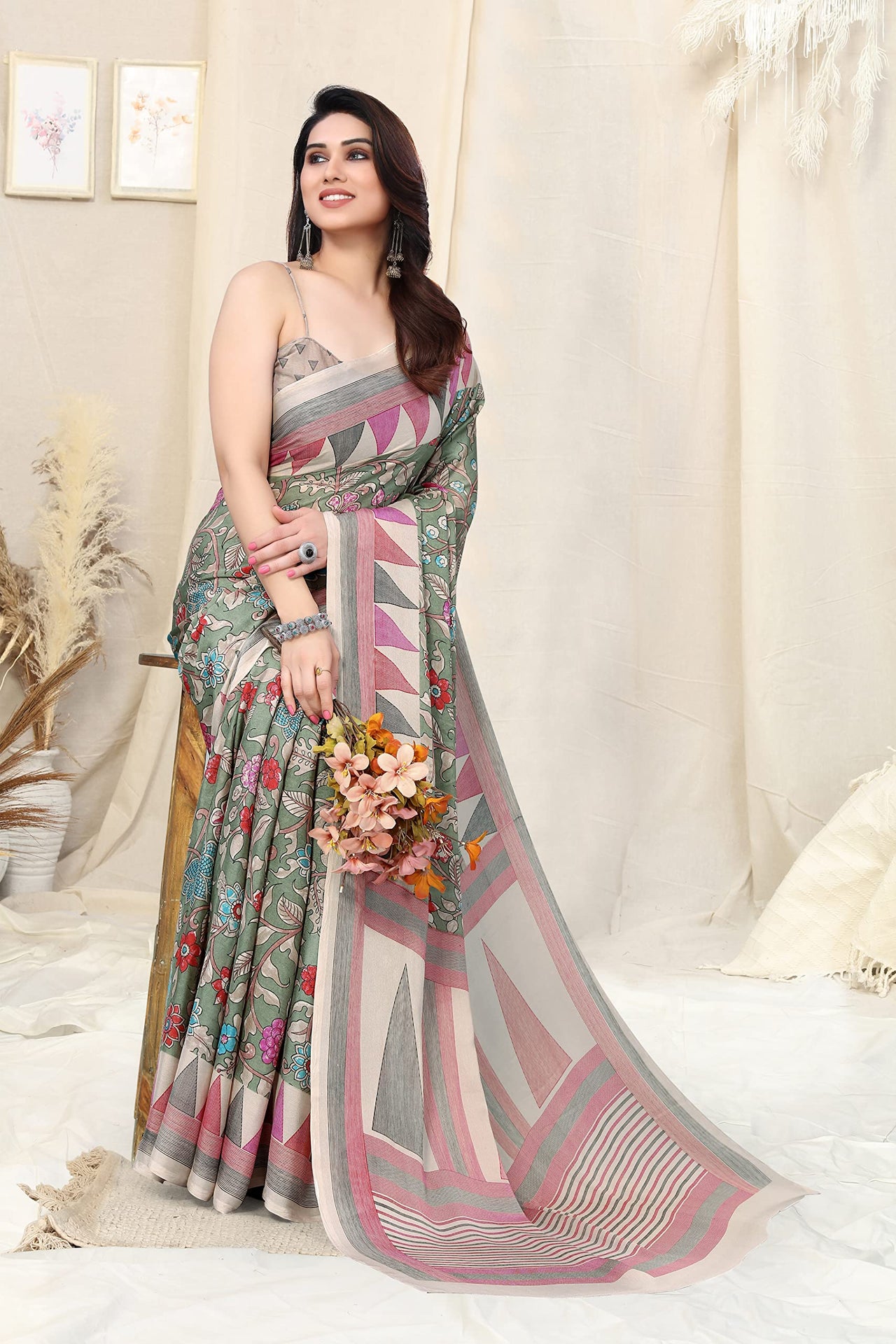 MIRCHI FASHION Women's  Stylish Chiffon Floral and Geometric Printed Saree with Blouse Piece