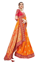 MANOHARI Women's  Silk Blend Saree With Blouse Piece