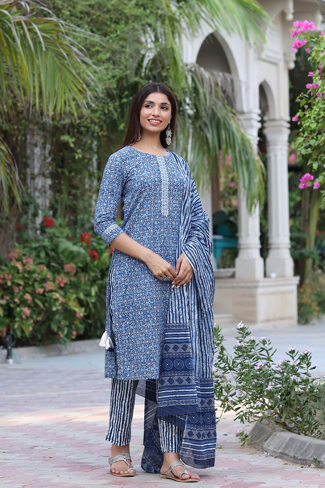 Vaamsi Cotton Printed Kurta Palazzo Dupatta Set (VKSKD1036_Blue)