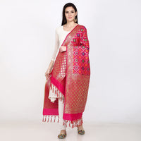 Kapaaha Women's  Woven Silk Blend Banarasi Zari Dupatta/Chunni, Width 45 Inch, Length 2.5 Meter