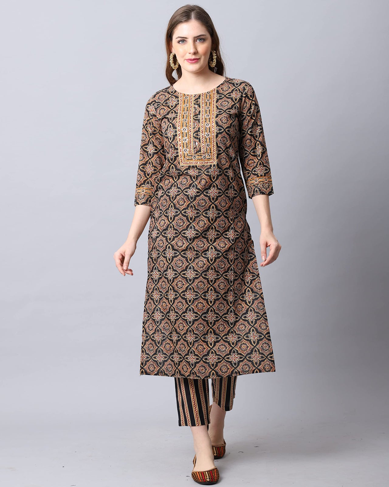 Rajnandini Women's  Black Coloured Pure Cambric Cotton Jaipuri Embroidered Kurta Set With Dupatta